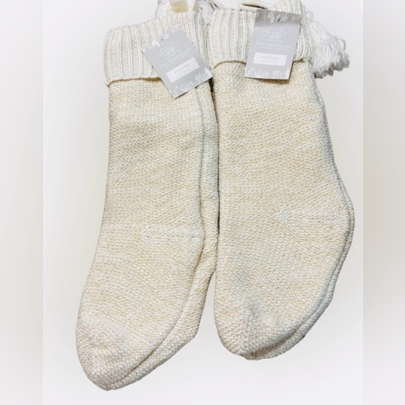 2!!!! FARMHOUSE RACHEL ASHWELL NWT chunky gold metallic knit stockings w/ tassel - Picture 1 of 4